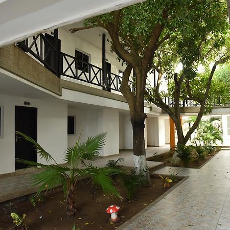 Hotel El Emigrante Puerto Colombia Exterior foto