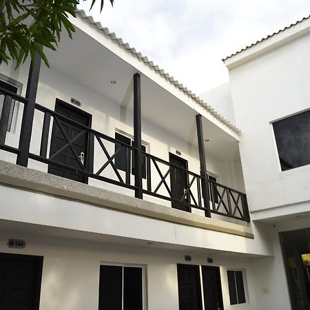 Hotel El Emigrante Puerto Colombia Exterior foto